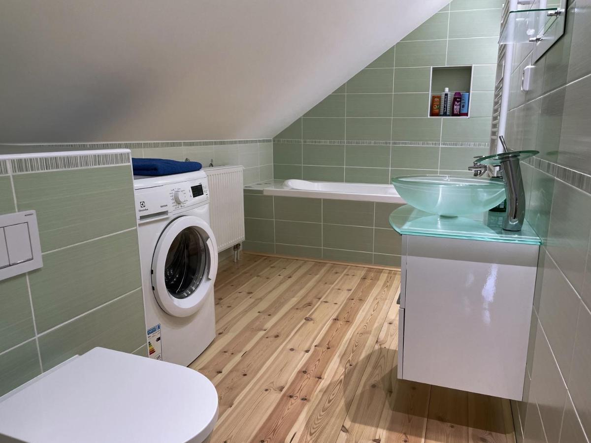 Apartman Nejdek Buitenkant foto